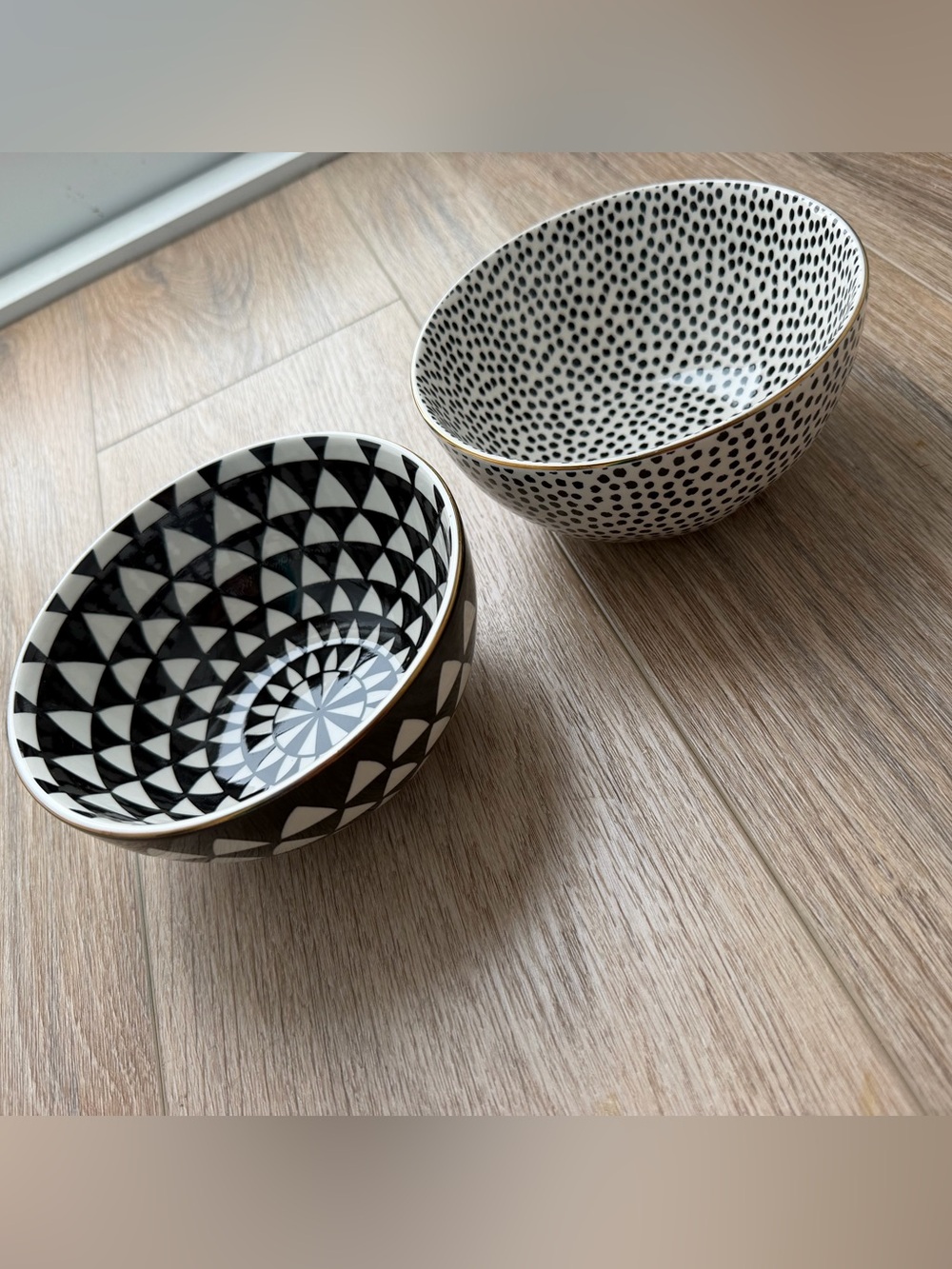 Thyme & Table (Black & White) Round Bowls